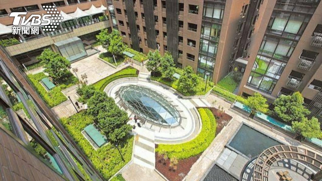 京站時尚廣場當日全館消費累計滿5500元即獲抽獎機會乙次,有機會抽中價值約250萬的「京站花園廣場小豪宅免費住宿5年」乙名。。(圖/京站時尚廣場提供)