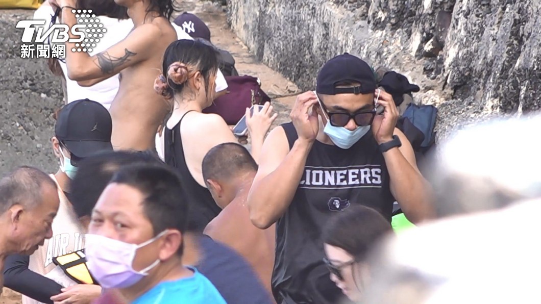 三級警戒起雙北取締5600件！口罩鬆綁「自由心證」恐擾民又累死警察