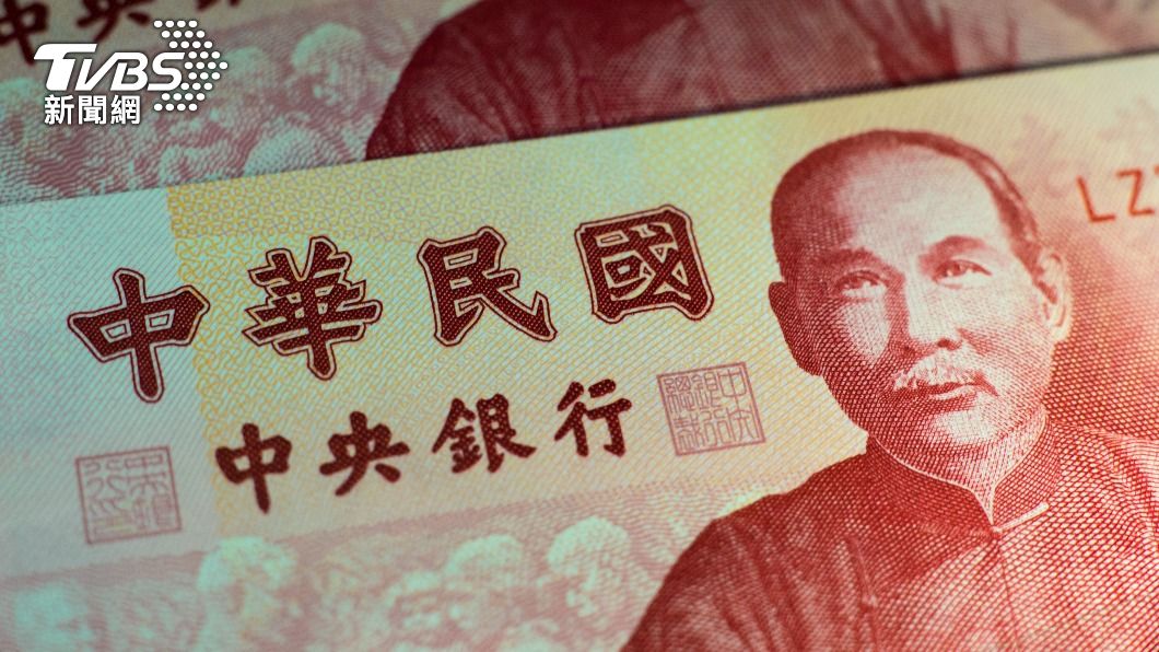 新台幣100元面額上即為國父孫中山。(示意圖/shutterstock達志影像)