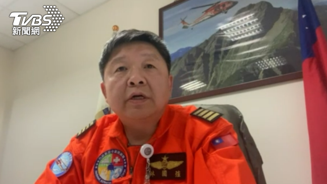 空勤總隊第二大隊長林國強說明案情。(圖/空勤總隊提供)