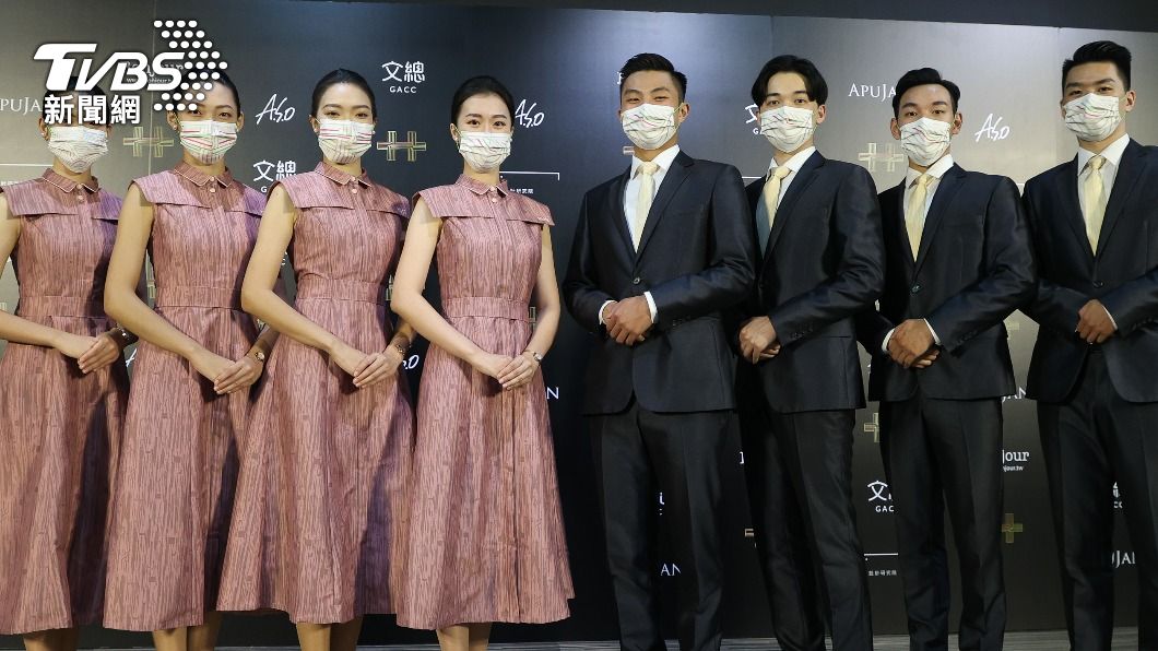 國慶禮賓服裝新造型亮相!衣鞋設計都是MIT