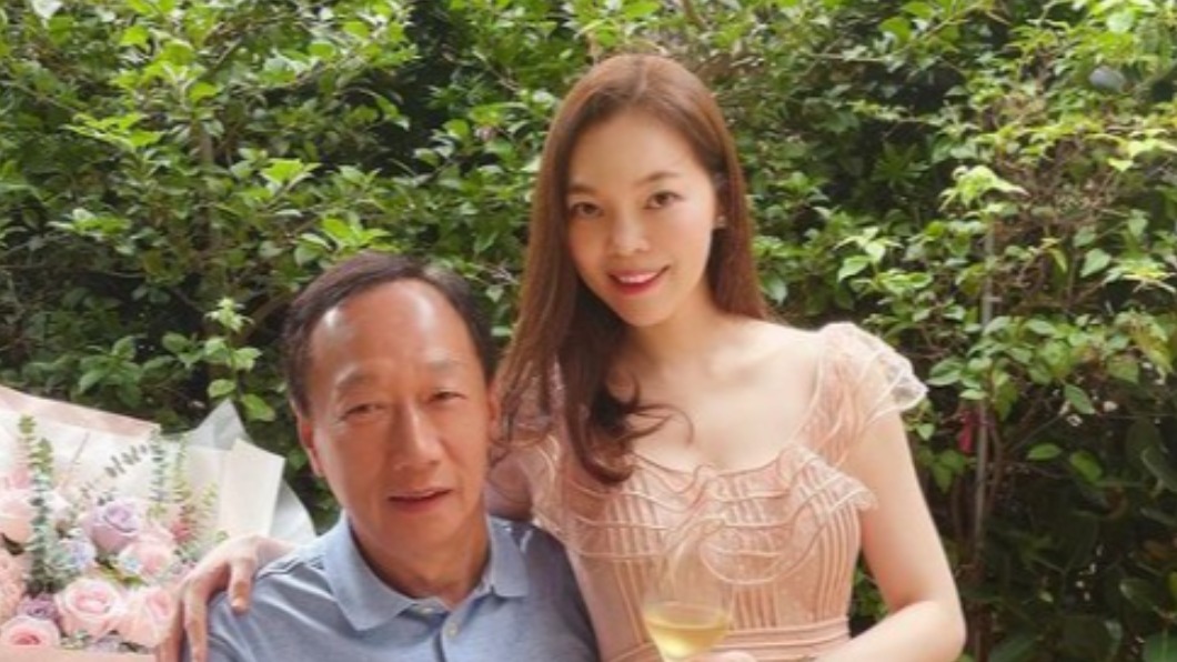 郭台銘與曾馨瑩。（圖／翻攝自hsin_ying_tseng IG）