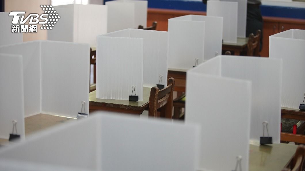 高中以下學校用餐免隔板 山海戶外教學免戴口罩
