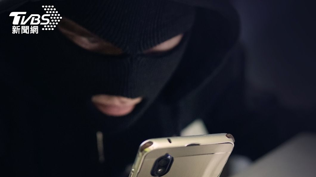 詐騙集團多用網路交友軟體騙取被害人金錢。(示意圖/shutterstock 達志影像)