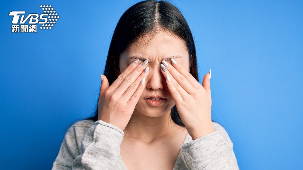 明明將環境打掃乾淨了，卻還是流鼻水、眼睛癢。（示意圖，非當事人／shutterstock達志影像）