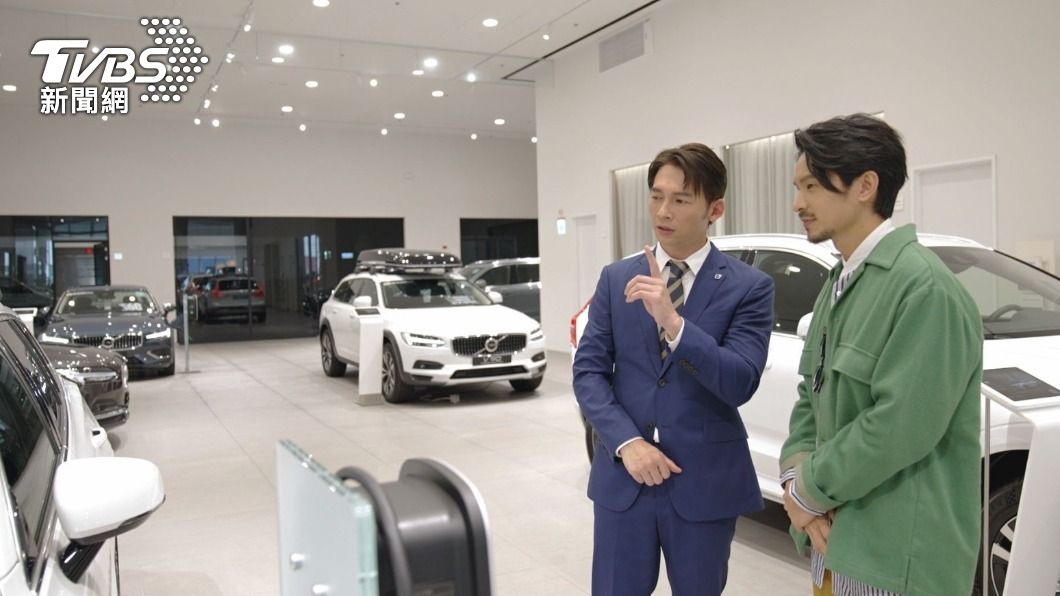 溫昇豪對所有車款瞭若指掌。（圖／國際富豪汽車提供）