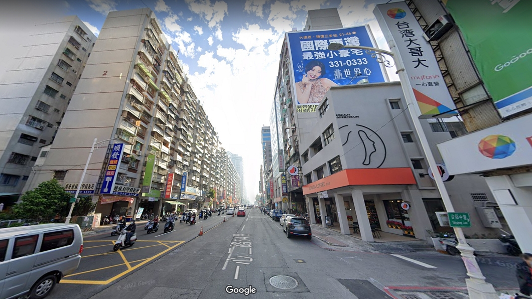 陳柏惟2011年9月29日清晨在高雄市一心二路、台鋁中巷路口駕車肇事逃逸。(圖/翻攝自Google Map網站)