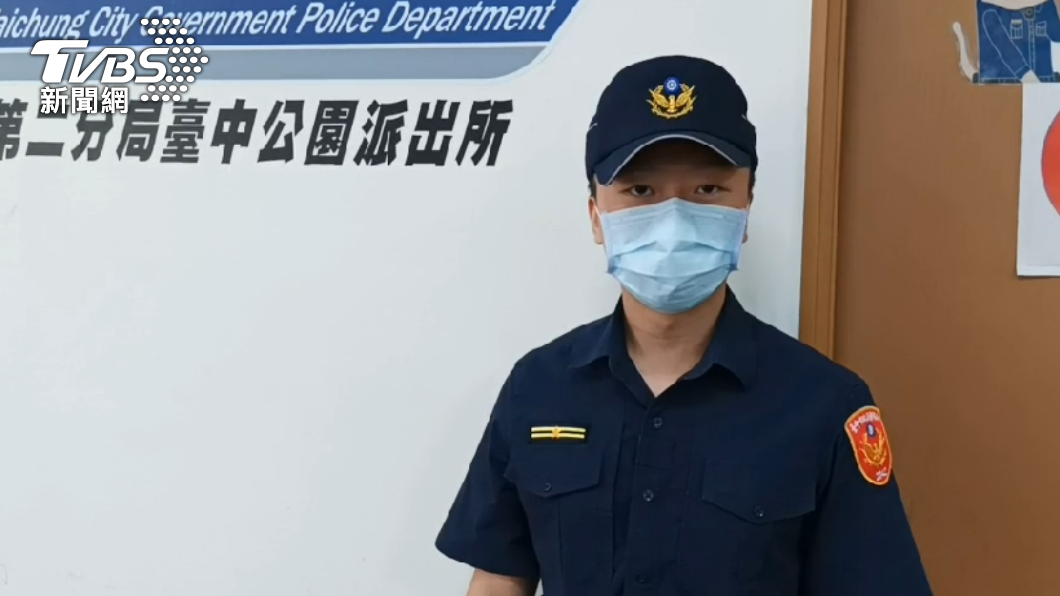 公園所所長葉宇晟說明案情。(圖/警方提供)