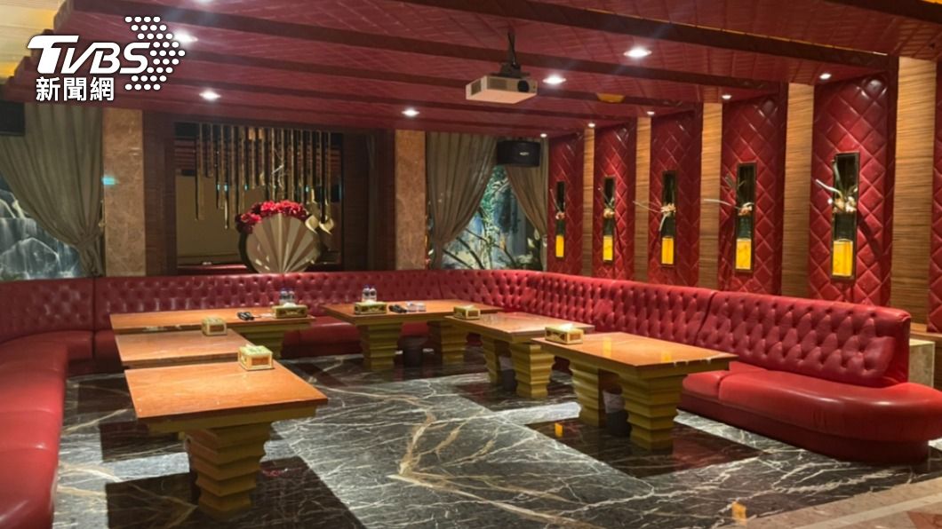 金錢豹3樓轉型自助型KTV。(圖/TVBS)
