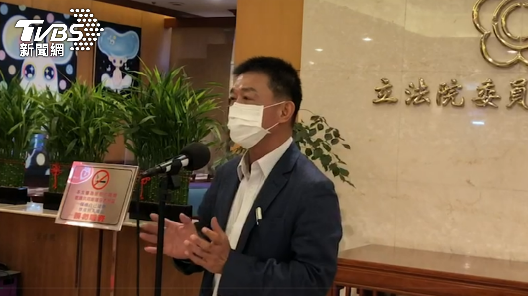 民進黨立委許智傑認為陳柏惟有勇氣的承擔，國民黨不必窮追猛打。（圖／TVBS）