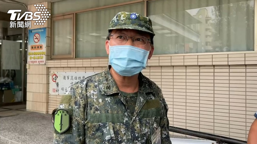 步訓部上校蔣祿宏說明當時狀況。(圖/TVBS)