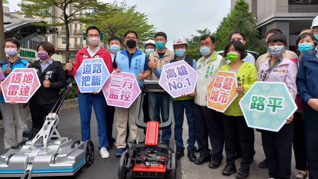 林表示,未來將為市區道路進行健檢。(圖/翻攝自林欽榮臉書)