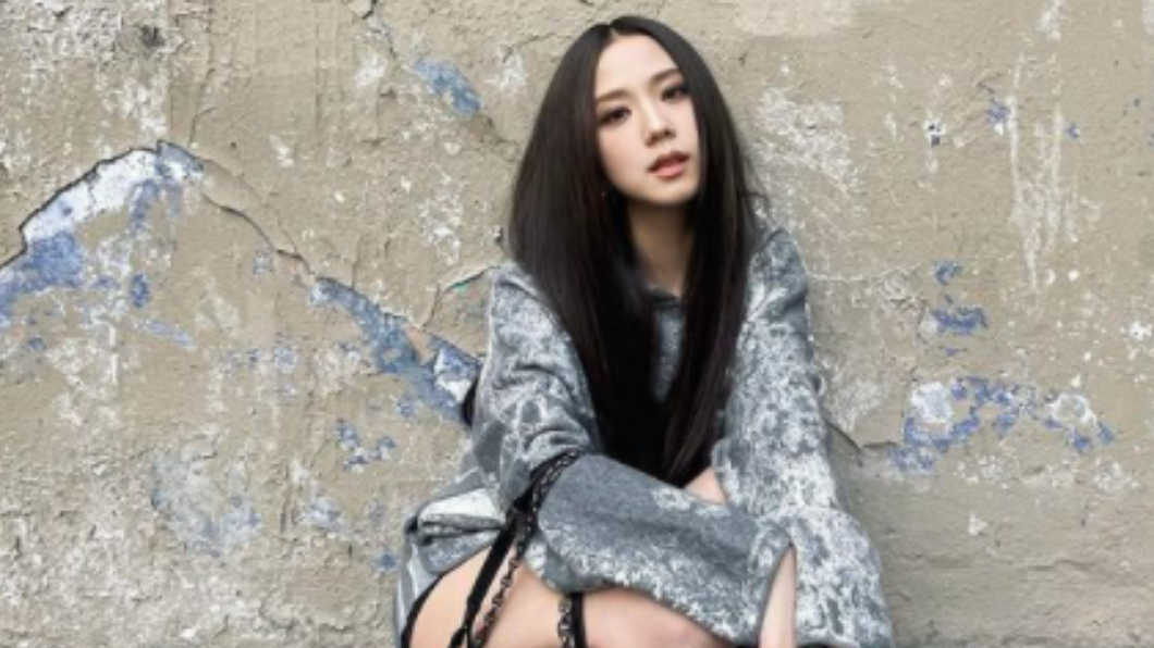 Jisoo近日出席巴黎時裝週。（圖／翻攝自Jisoo IG）