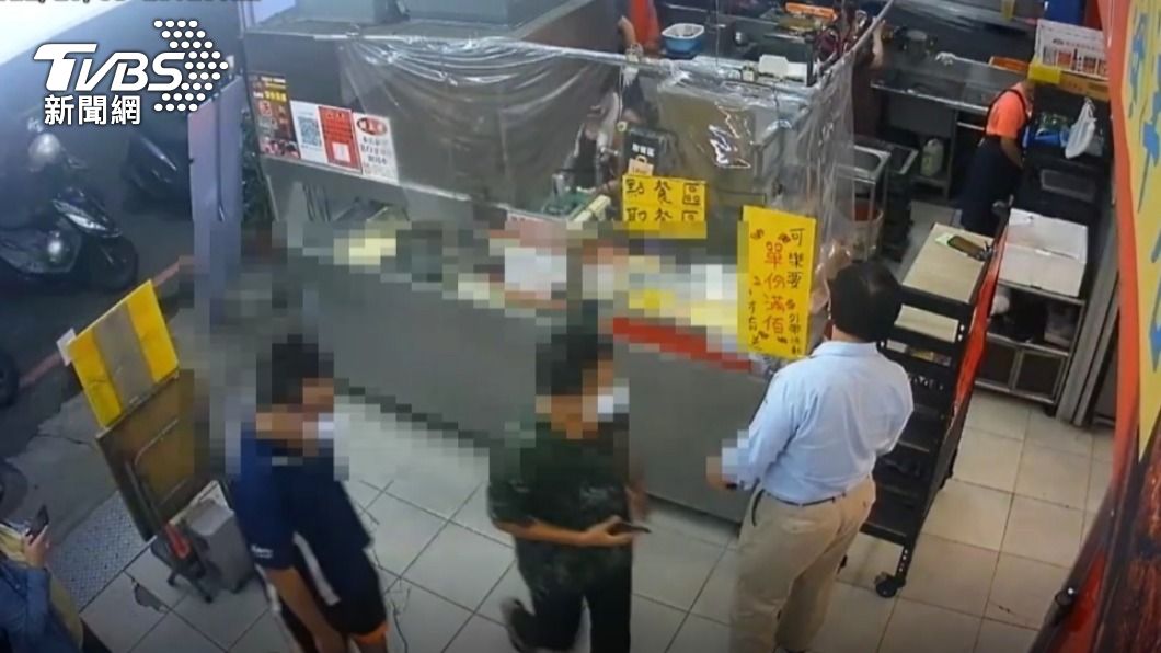 首起偽造五倍券!男帶家人爽吃牛排 紙質太差被拆穿