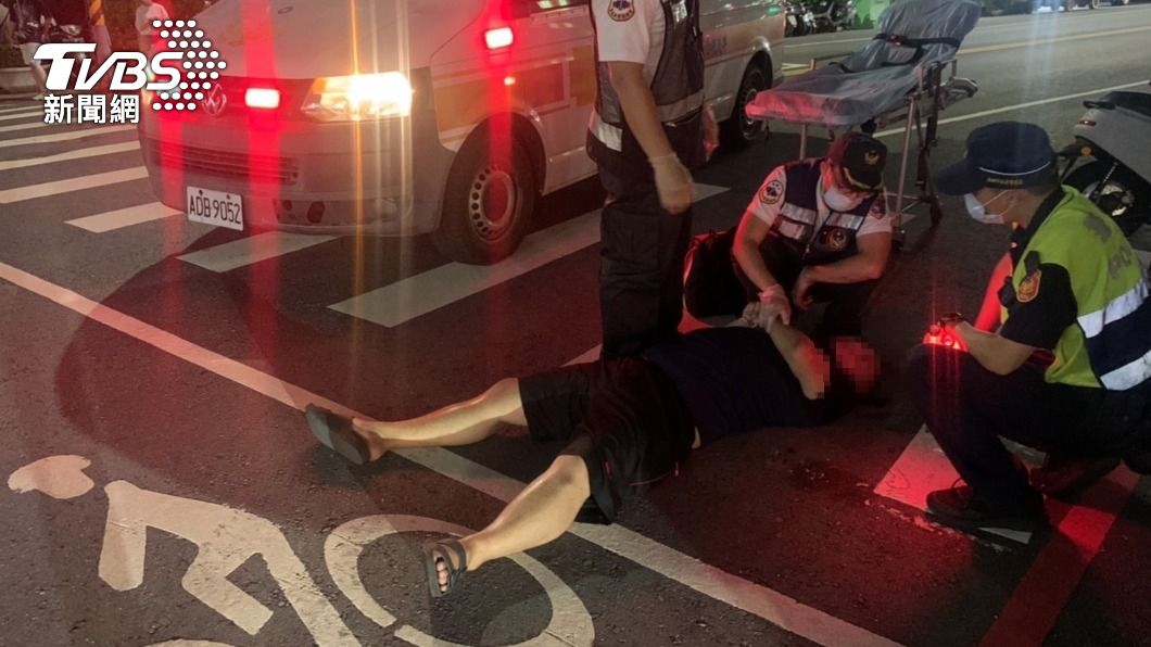 國慶焰火嚇暈送醫?真相逆轉 他想拿「大鎖」K女生被壓制