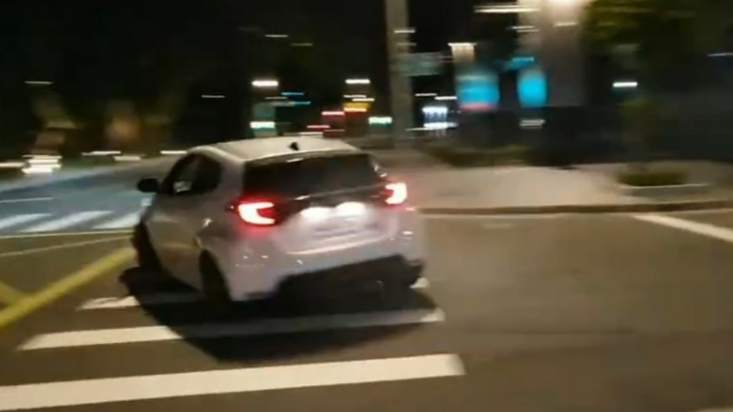 警方認定駕駛危險駕車。（圖／翻攝網路）