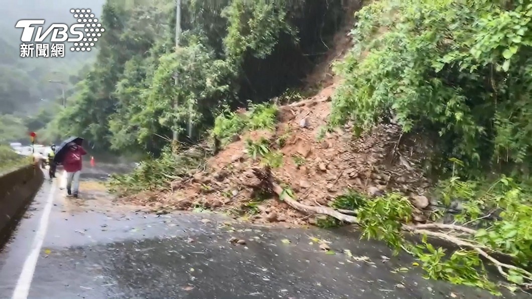 雨炸到明天!花蓮大豪雨特報 週六東北風南下最低20度