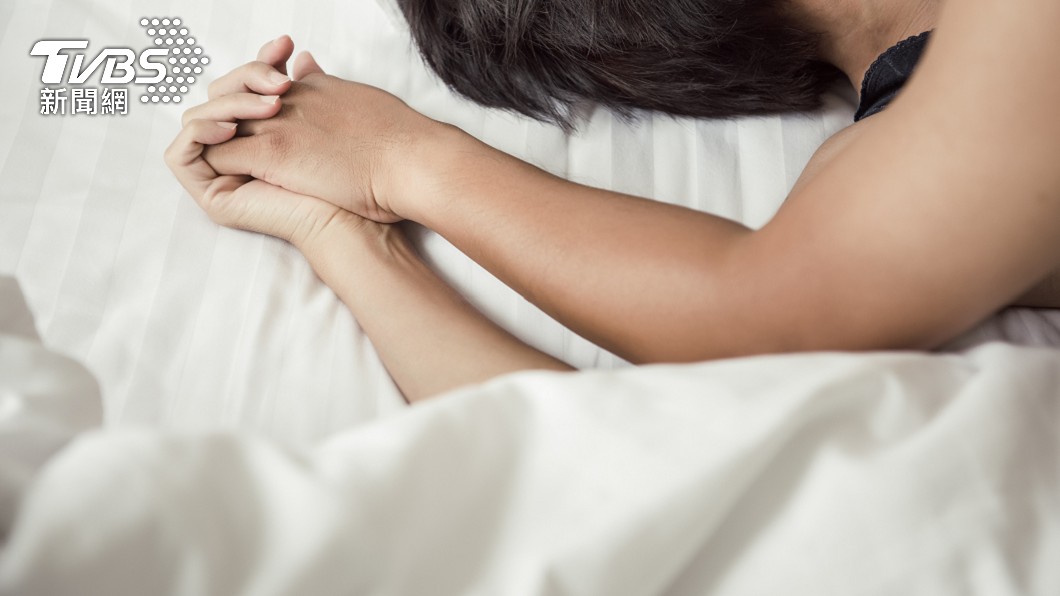 婚禮前找前任「聊天聊到床上」　人妻急問：算對不起老公嗎？