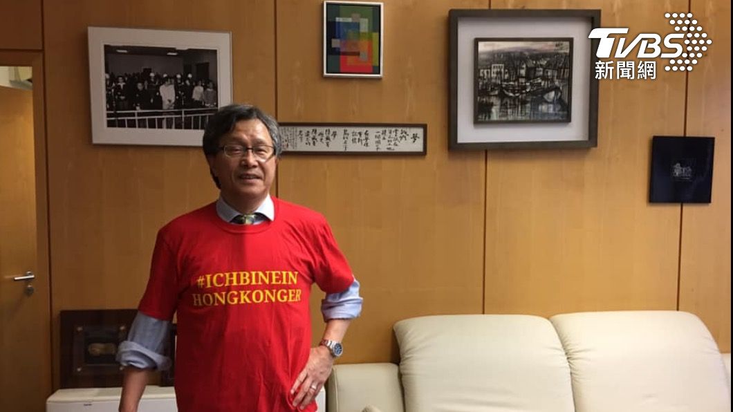 批國民黨收起國旗挺中共　謝志偉：我不吐血恐怕要吐口水