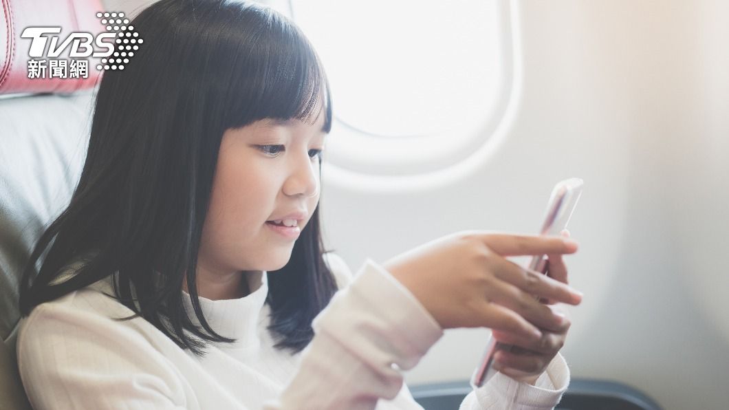 小學生都有LINE?媽緊張:要給女兒辦嗎 引兩派家長論戰