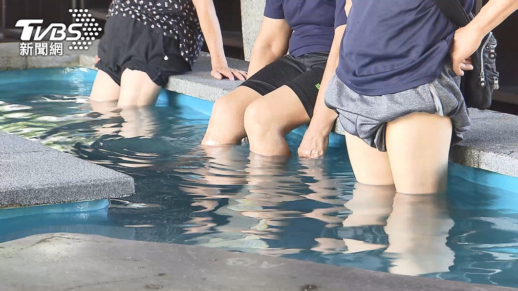 冬天泡腳暖呼呼！足浴加「5藥材」甩生理痛　正確方法一次看