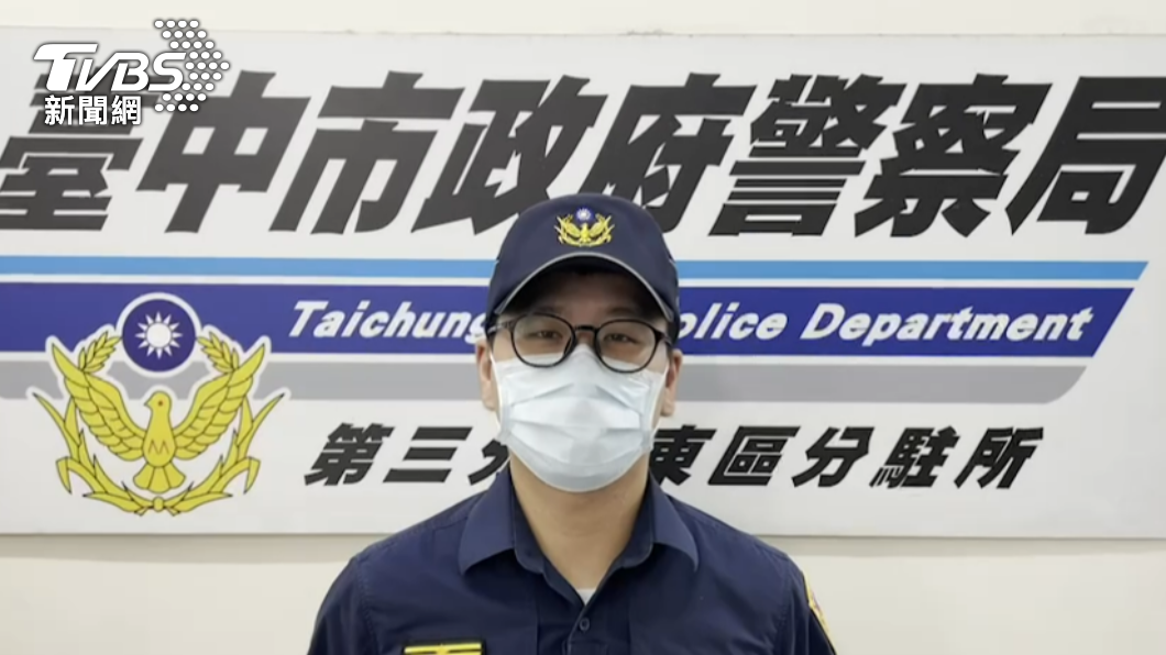 東區分駐所副所長徐孟廣說明案情。(圖/警方提供)
