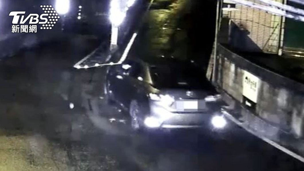 失智男就醫後失聯！警調電眼山區搜索　車卡山溝終獲救
