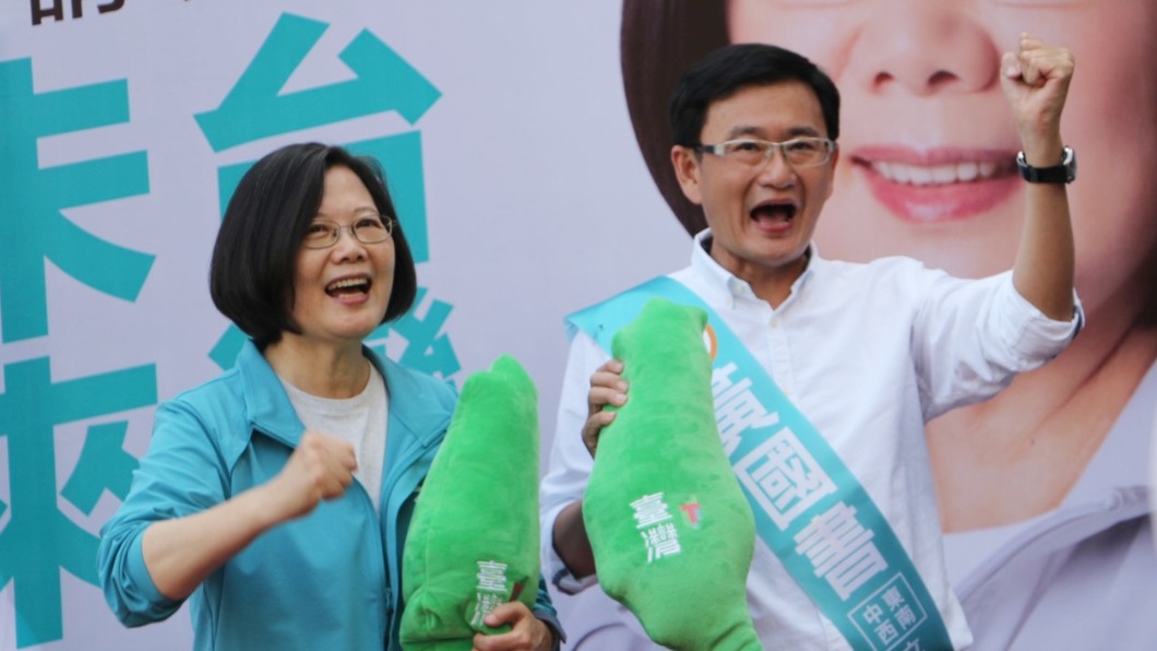 認曾當國民黨線民!立委黃國書凌晨痛喊「退出民進黨」