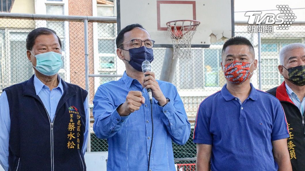 國民黨主席朱立倫到台中替陳柏惟罷免案催票。（圖／國民黨提供）