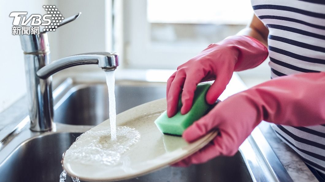 水晶肥皂屬於家事用清潔產品,並非人體用清潔產品。(示意圖/shutterstock達志影像)