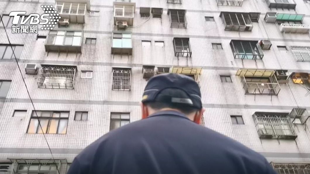 該棟大樓屋齡將近30年。(圖/TVBS)