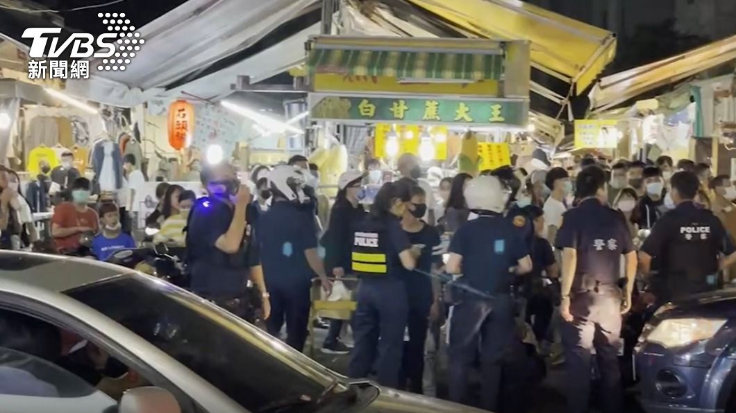 警方出動快打部隊到場。(圖/TVBS)