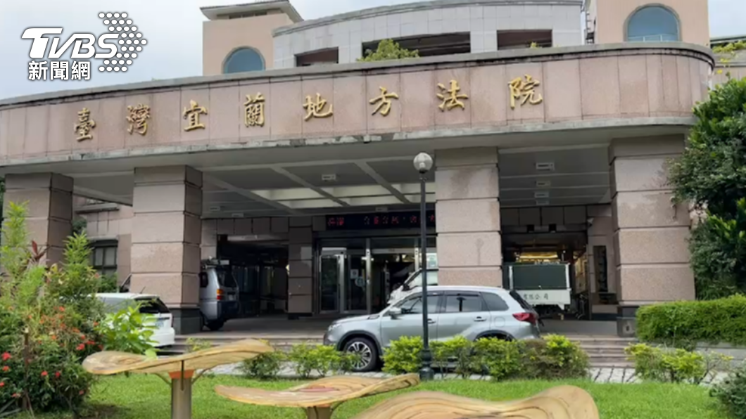「第一次給阿姨好不好?」婦覬覦少年摸大腿 下場GG了