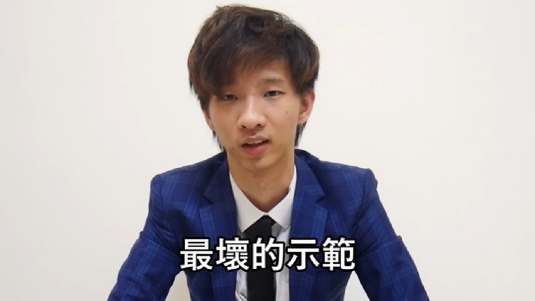 起底小玉黑歷史!嫌母乳有狗味下跪道歉 嗨射飛刀遭約談
