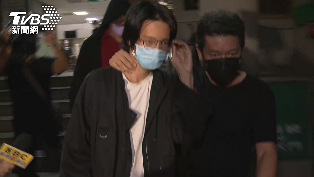 網紅小玉30萬交保。(圖/TVBS)
