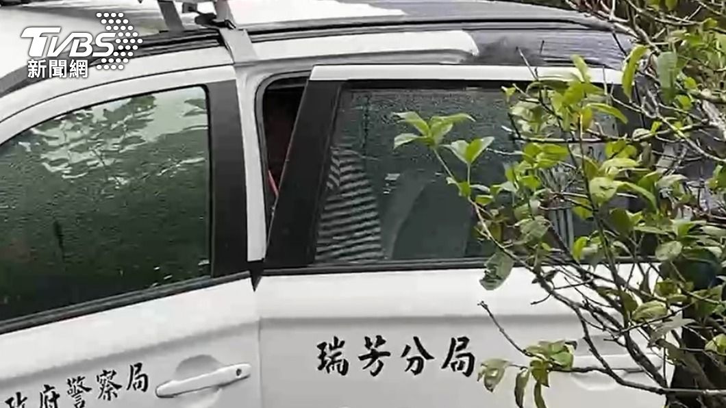 劉姓女童爸爸將趕往醫院指認。(圖/TVBS)