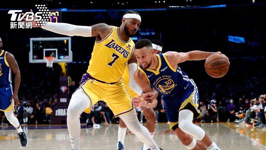 NBA開幕戰!柯瑞繳出大三元 勇士逆轉勝湖人