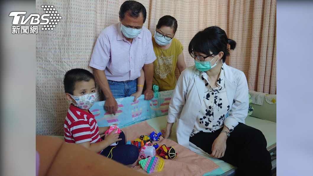 4歲眼癌男童僅剩左眼 台、日、美攜手治療搶救