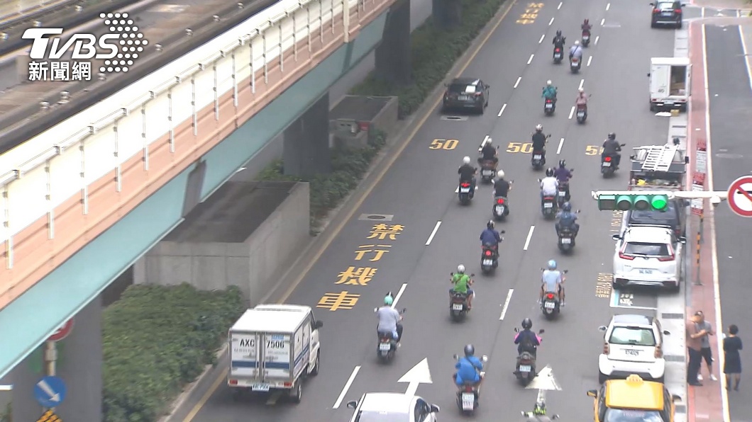 交通部公布道路交通事故最新統計。(圖/TVBS)