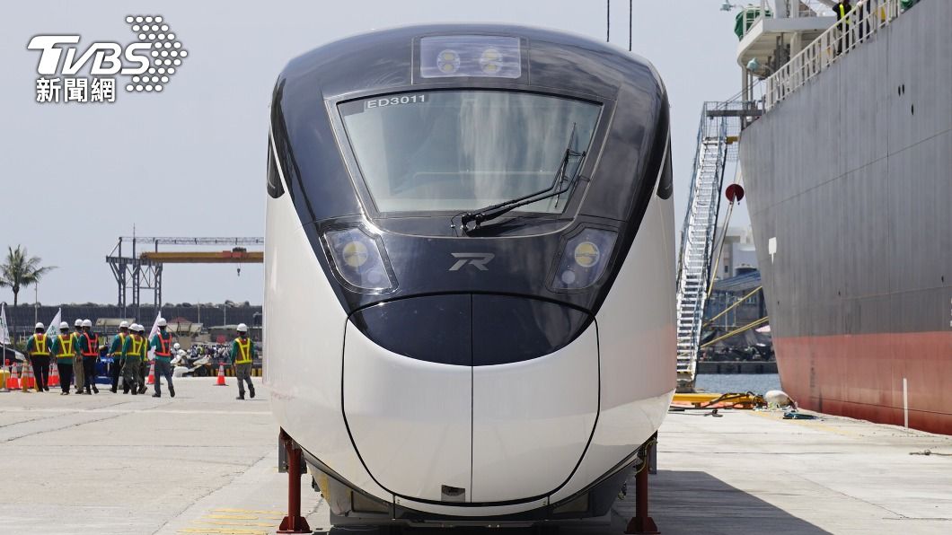 台鐵美學列車EMU3000型 獲選日本優良設計百大