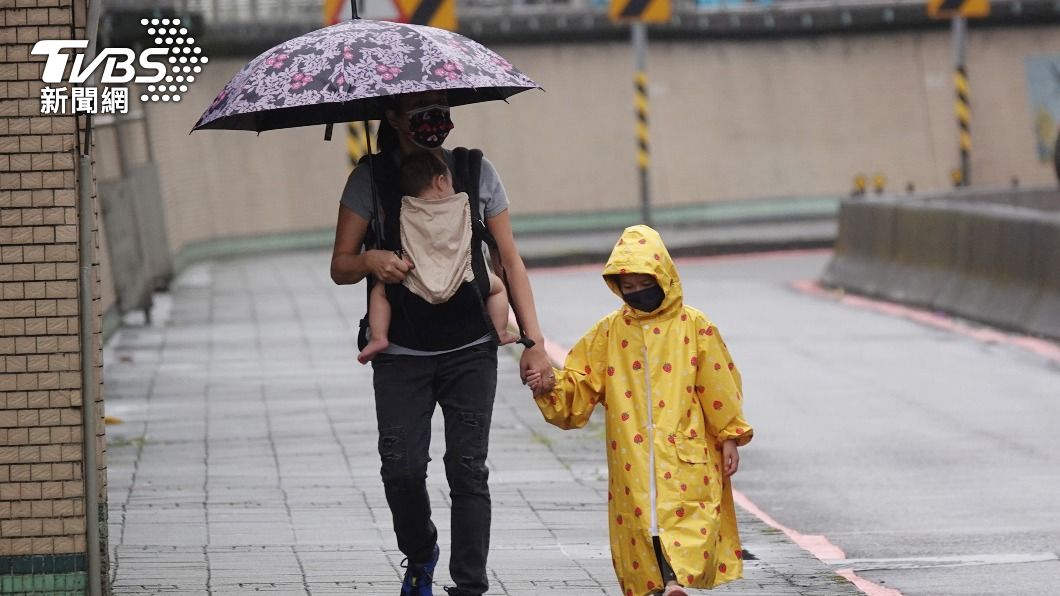 鋒面報到!北台灣變天轉濕涼 明起低溫下探18度