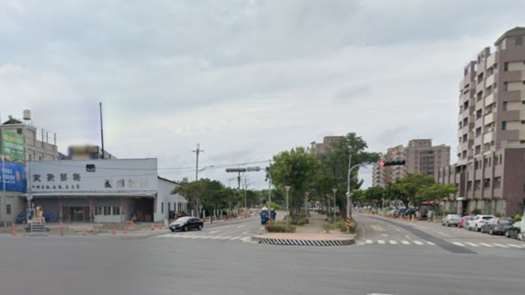 第二撞擊路口。(圖/翻攝自GOOGLE街景)