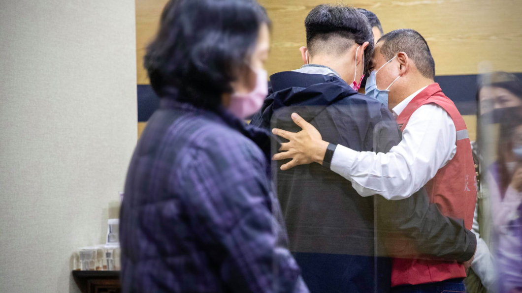 「終於可以送妳回家!」侯友宜難過發聲:妹妹,不害怕了