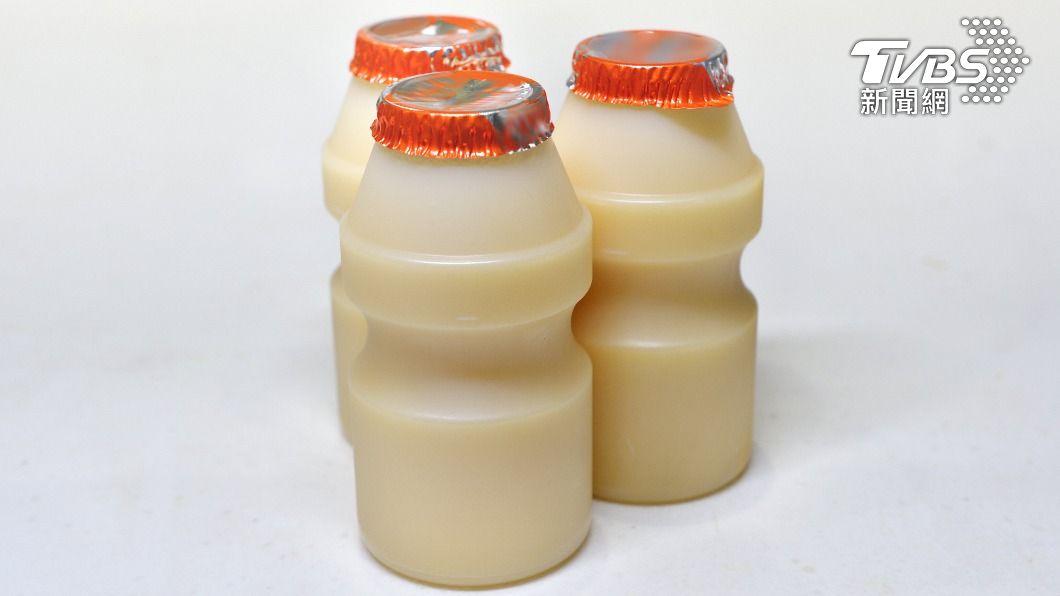 乳酸飲料很健康?營養師揭熱量真相:喝多恐肥胖、罹癌