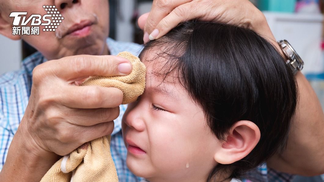 嬰兒被搖抱會腦出血？7大「頭部外傷」QA一次搞懂