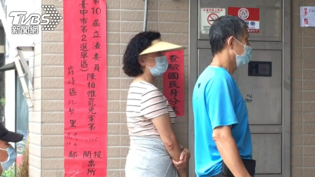 鍾琴今日前往北勢里活動中心監票。(圖/民眾提供)