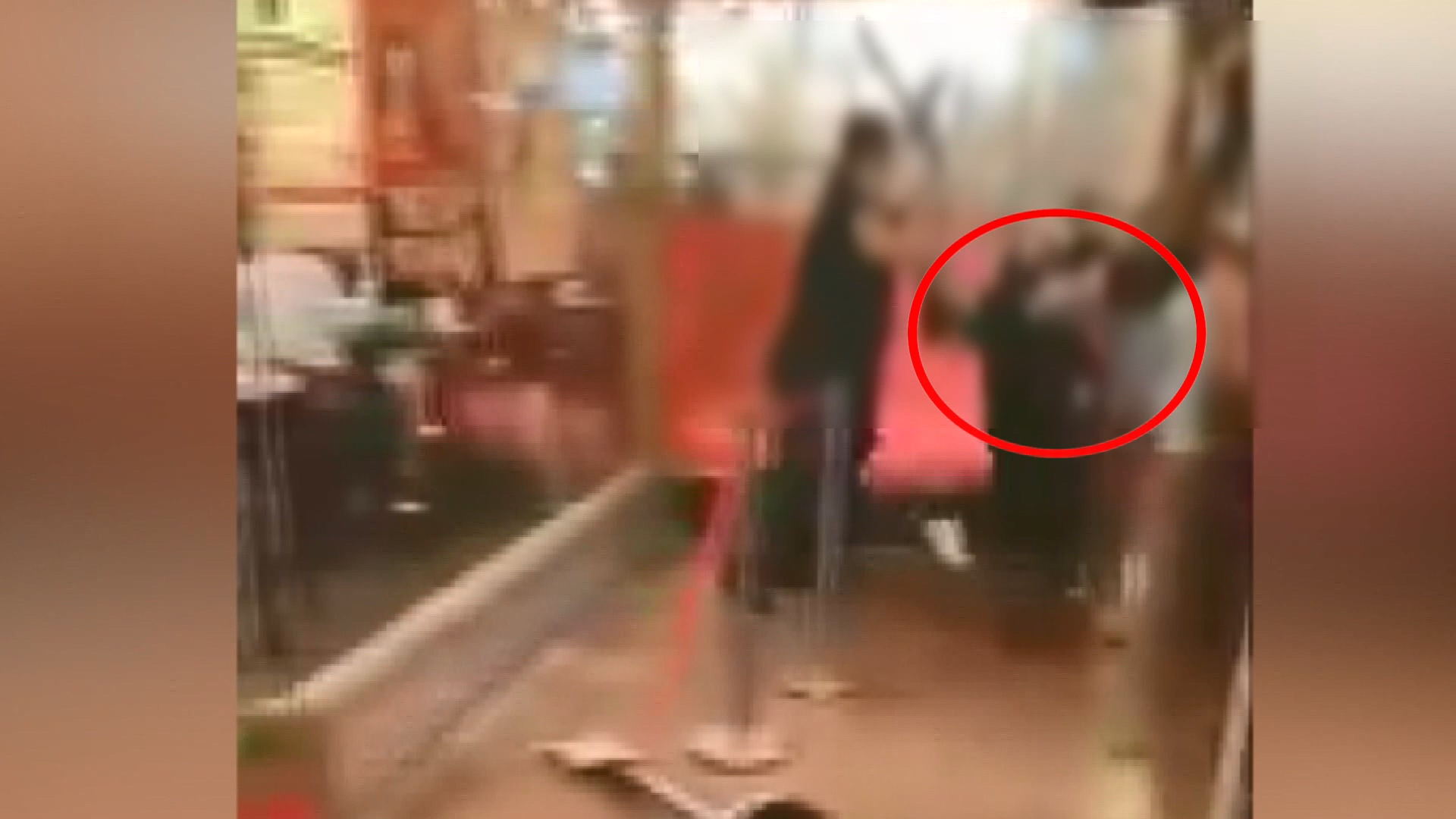 索討薪水不成女友人還遭摑掌! 前員工怒撂4人毆打店長