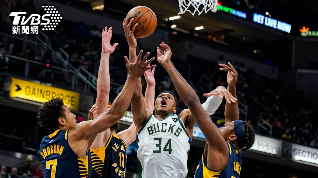 「字母哥」安特托昆博準大三元　NBA公鹿扳倒溜馬