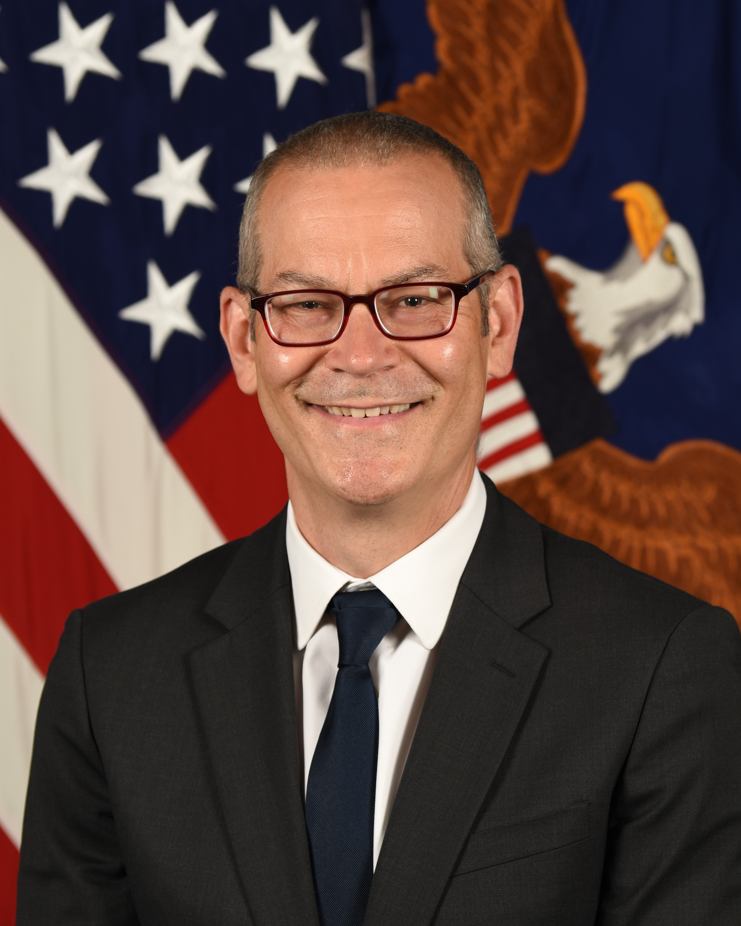 美國國防政策次長凱爾（Colin Kahl）出席參議院軍事委員會時指出，IS-K可能有能力在半年內襲擊美國。（圖／翻攝自《U.S. DepartmentofDefense》）