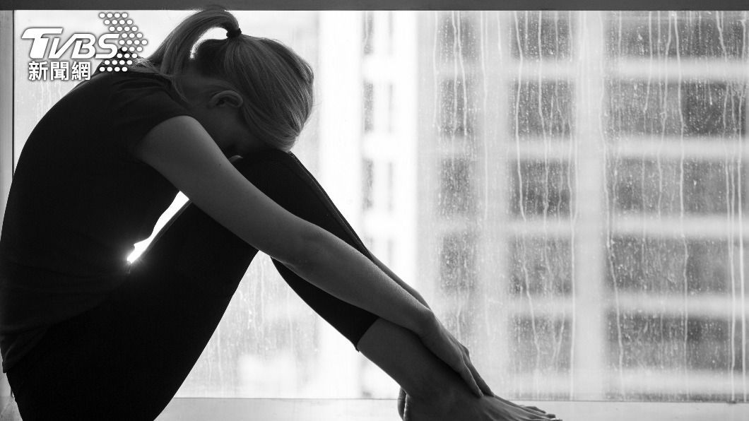 網路賣耳環遭男同學留言「好兇」!東華女大生怒控性騷
